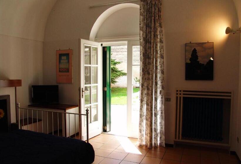 غرفة قياسية, La Bougainvillea