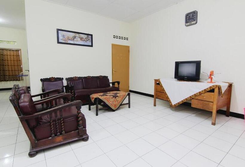 חדר משפחתי, Wijaya 2 Kaliurang