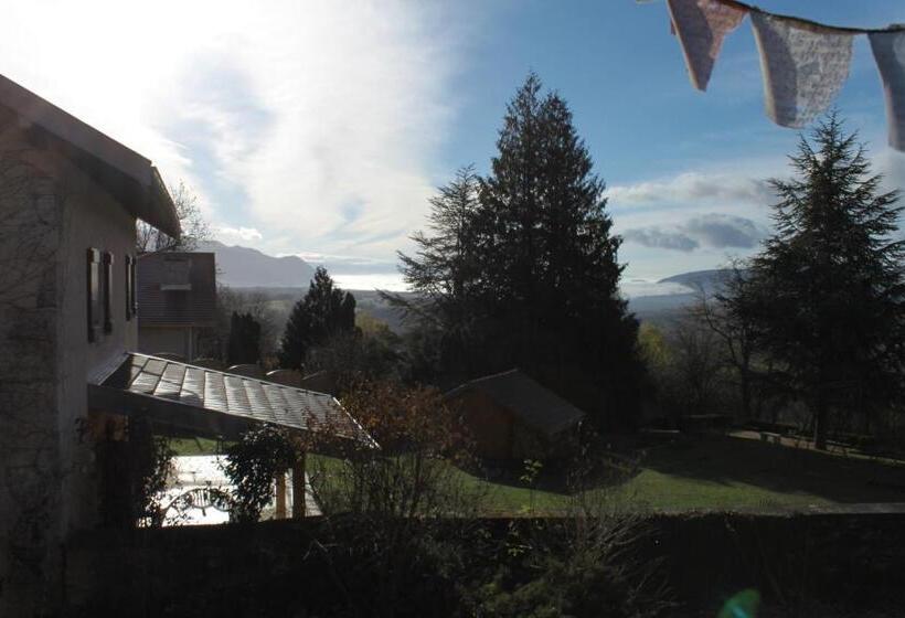 ガーデンビュースイート, Chez Louve Bleue