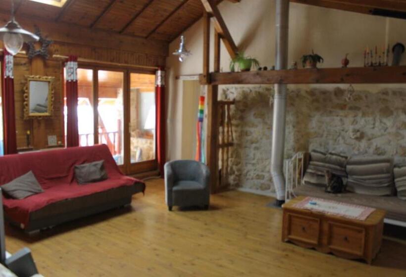 スイート(家族用), Chez Louve Bleue