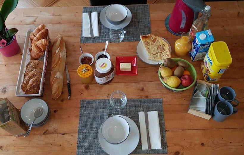 家庭间, La Maison Des Dentelliers