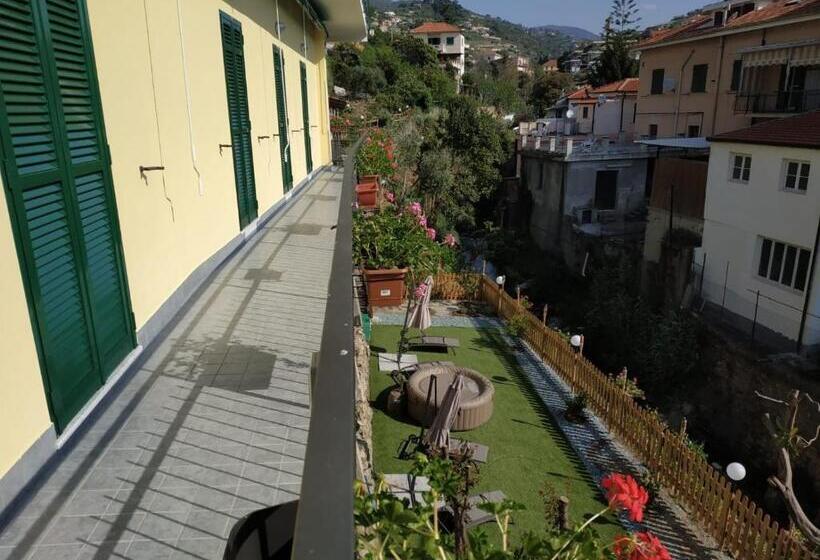 ガーデンビューデラックスルーム, Casa Delle Ginestre Bike