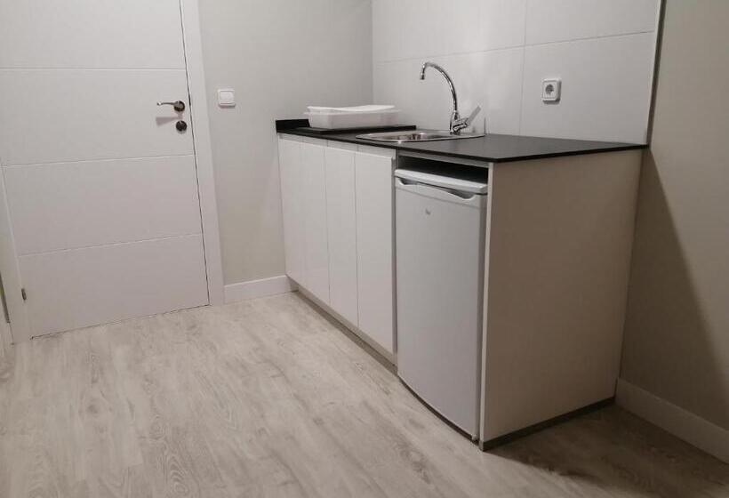 家庭间, Estudios Los Arcos