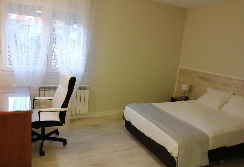 家庭间, Estudios Los Arcos