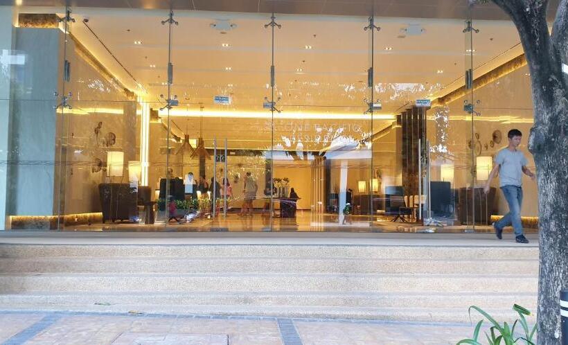 آپارتمان 1 خوابه با تراس, Mactan Newtown With Sun Set And Garden View