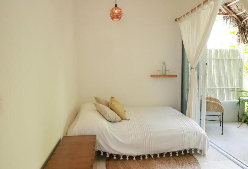 جناح, Marii Hotel Boutique