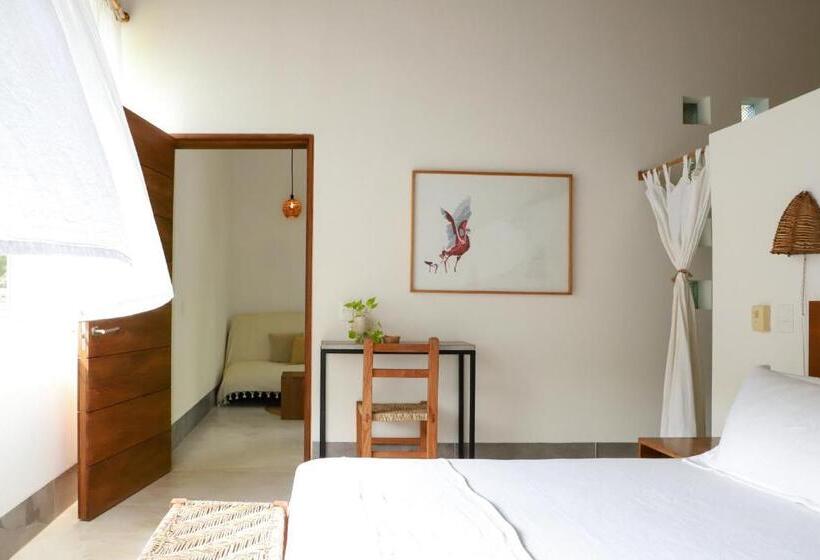 جناح, Marii Hotel Boutique