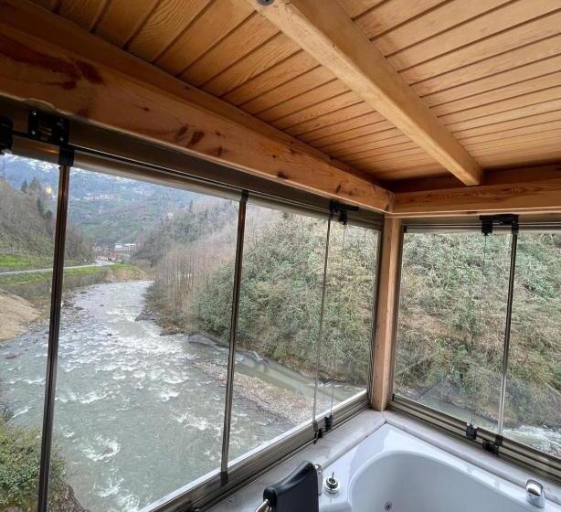 강 전망 스위트, Valley Suit Otel