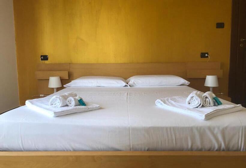 Трехместный Номер Deluxe Вид на Море, Villa Nappi Bed & Breakfast