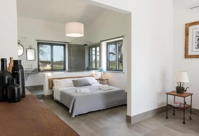 プールビュースタンダードステューディオ, Agriturismo La Ghiga