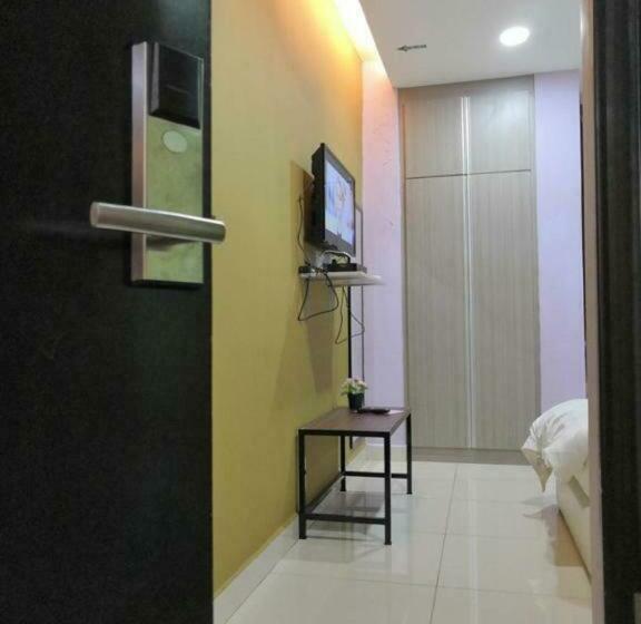 סוויטה נוף להרים, Hilltop Hotel Tanjung Malim