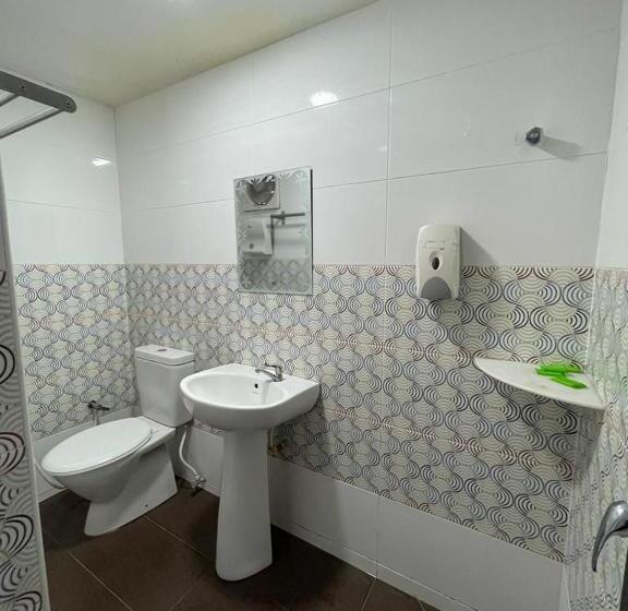 디럭스 룸, Hilltop Hotel Tanjung Malim