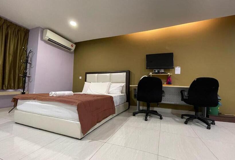 סוויטה נשיאותית, Hilltop Hotel Tanjung Malim