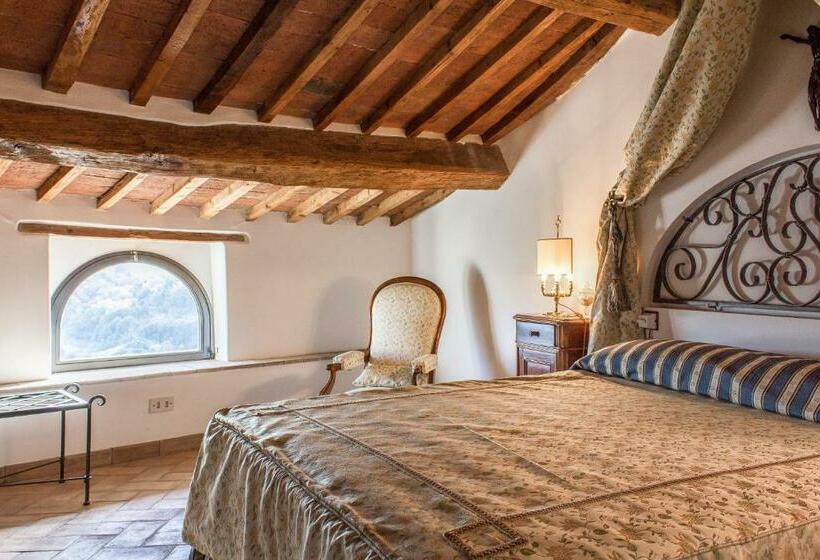 اتاق لوکس, La Posta Regia