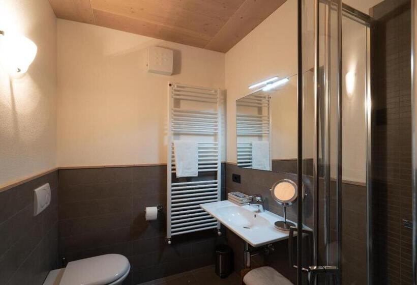 패밀리 룸, Marzia Lounge