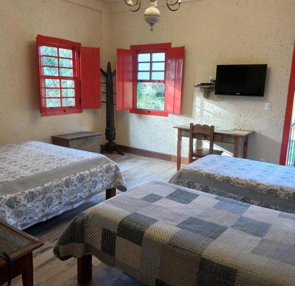 豪华套房, A Casa Vermelha Hospedaria