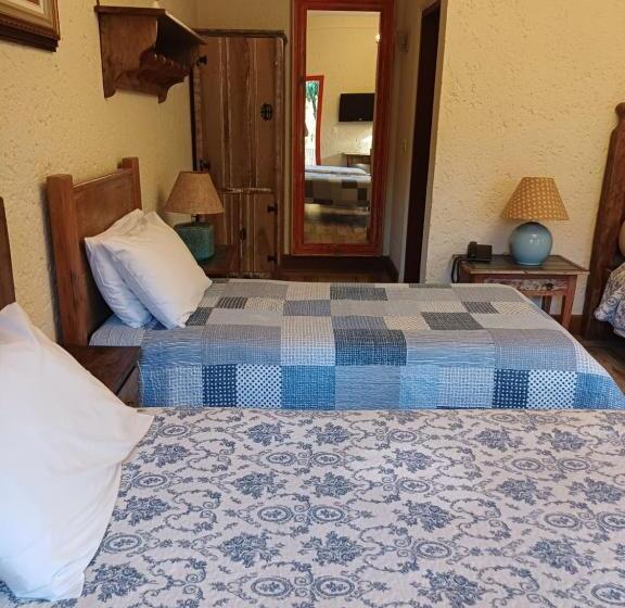Люкс Повышенной Комфортности, A Casa Vermelha Hospedaria