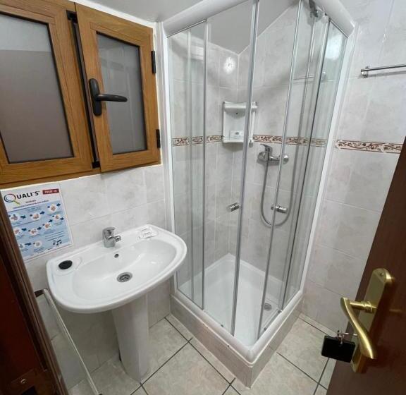 غرفة قياسية, Guest House Towercc