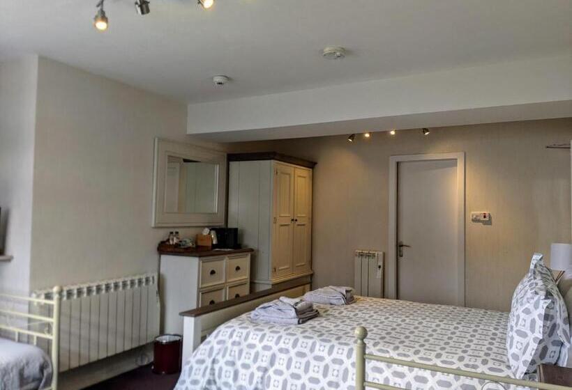 Семейный Номер Вид на Море, Rockvilla Guest House