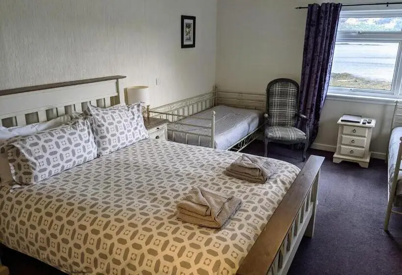 オーシャンビューファミリールーム, Rockvilla Guest House