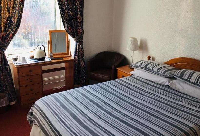 バス共有のスタンダードルーム, Glades House