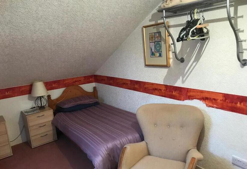 エコノミールーム, Glades House