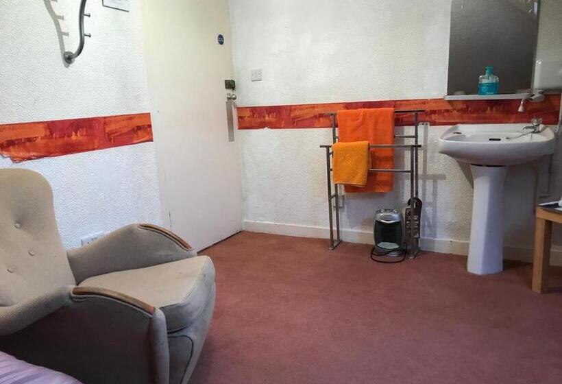 エコノミールーム, Glades House