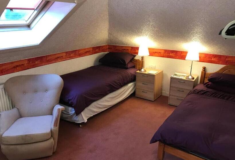 エコノミールーム, Glades House