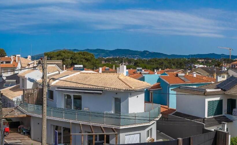 جناح عائلي, Lourenço S House Deluxe Cascais