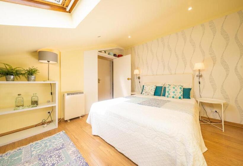 جناح عائلي, Lourenço S House Deluxe Cascais