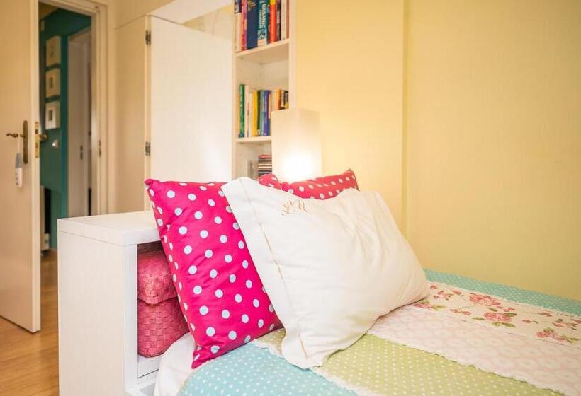 جناح عائلي, Lourenço S House Deluxe Cascais