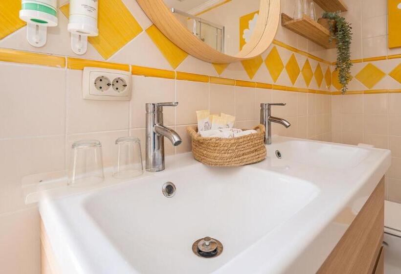 سوییت خانوادگی, Lourenço S House Deluxe Cascais