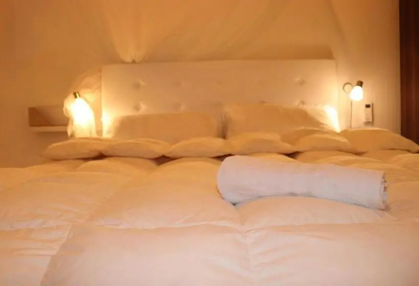 اتاق سوپریور با تخت بزرگ, Corto Maltese B&b