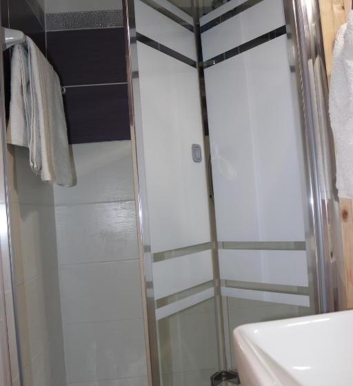 اتاق سوپریور با تخت بزرگ, Corto Maltese B&b