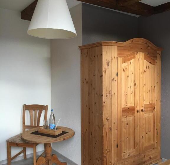 Номер Стандарт, B&b Le Quinquet