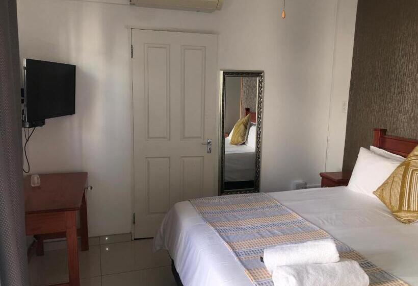 带阳台的豪华间, Esangweni Guest House