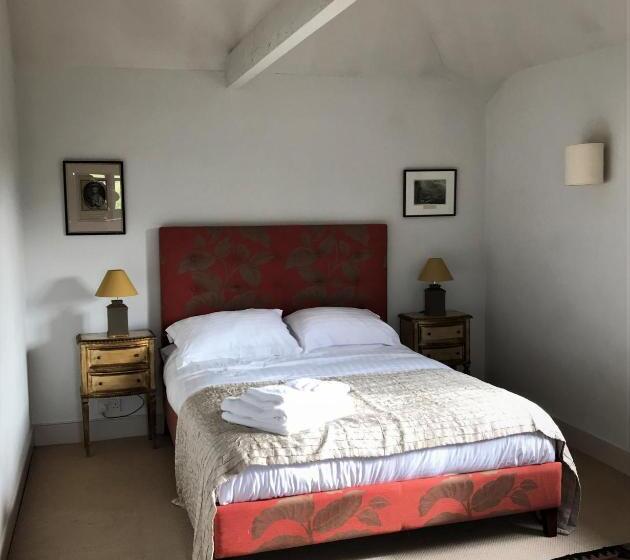 Дом 1 Спальня, Barnham Court Farm