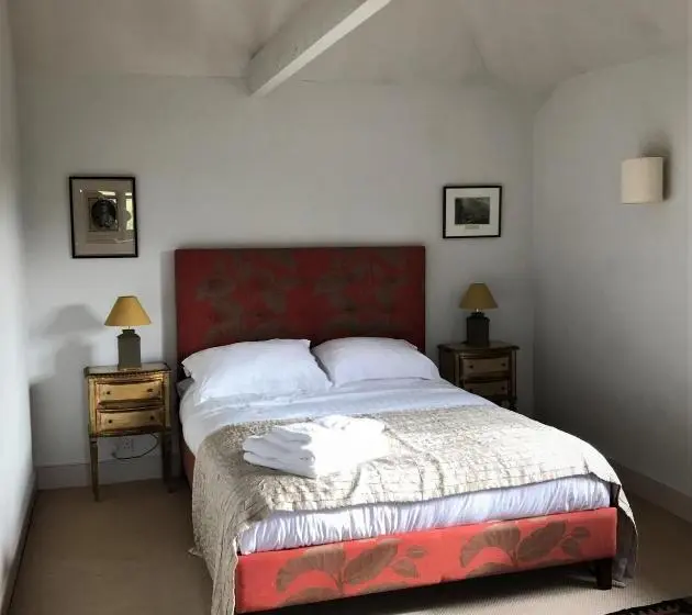 １ベッドルームハウス, Barnham Court Farm