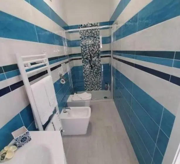 اتاق استاندارد با تخت بزرگ, La Palombara B&b