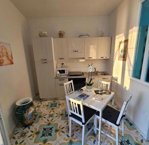 سوئیت جونیور خانوادگی, La Palombara B&b