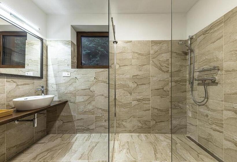 جناح مطلّ علي الجبل, Apartmánový Dom Poludnica   Chopok Juh