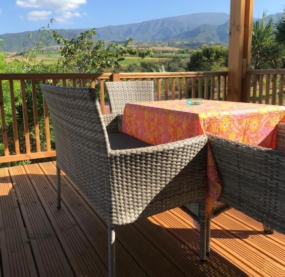 ویلای استاندارد با چشمانداز باغ, Ravine Bleue