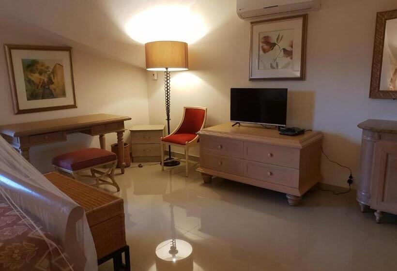 اتاق استاندارد, Shanti Nivas