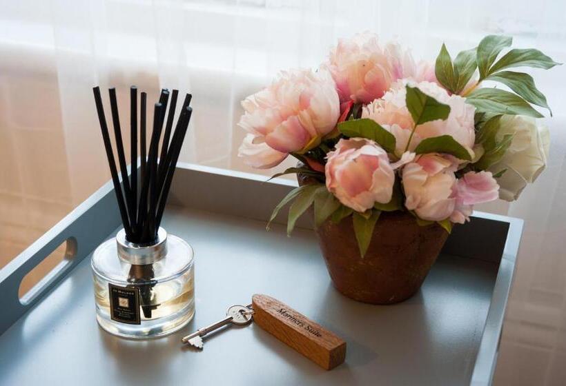 スイート, The Mariners Suite