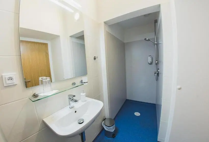 Habitación Estándar Individual, Forea