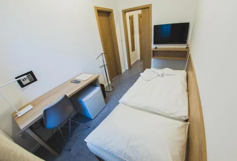 Habitación Estándar Individual, Forea