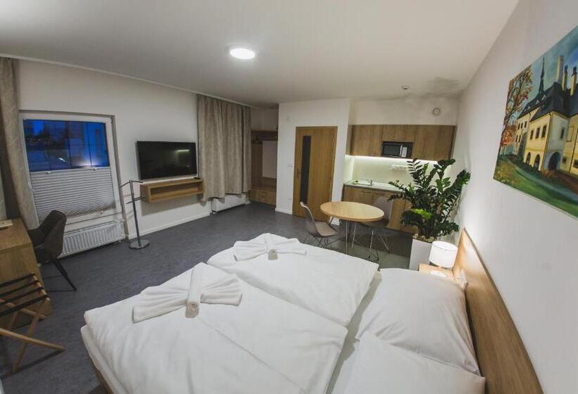 デラックスルーム, Forea