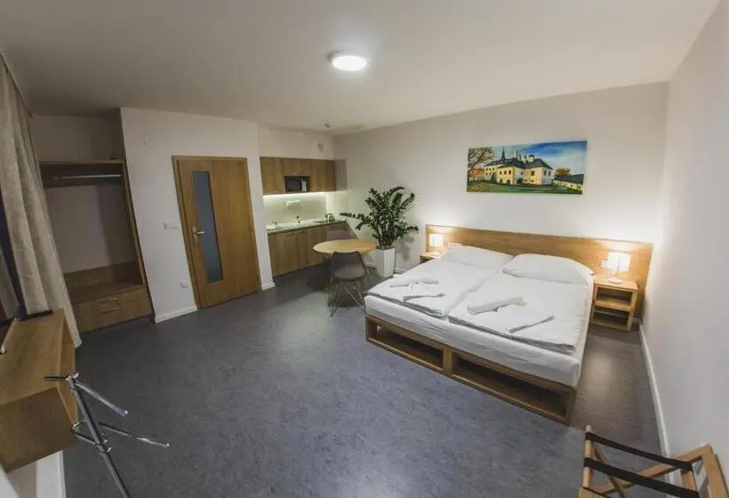 Habitación Deluxe, Forea
