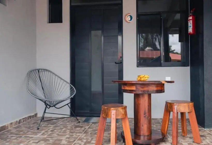 سوئیت با بالکن, Coccoloba Guest House