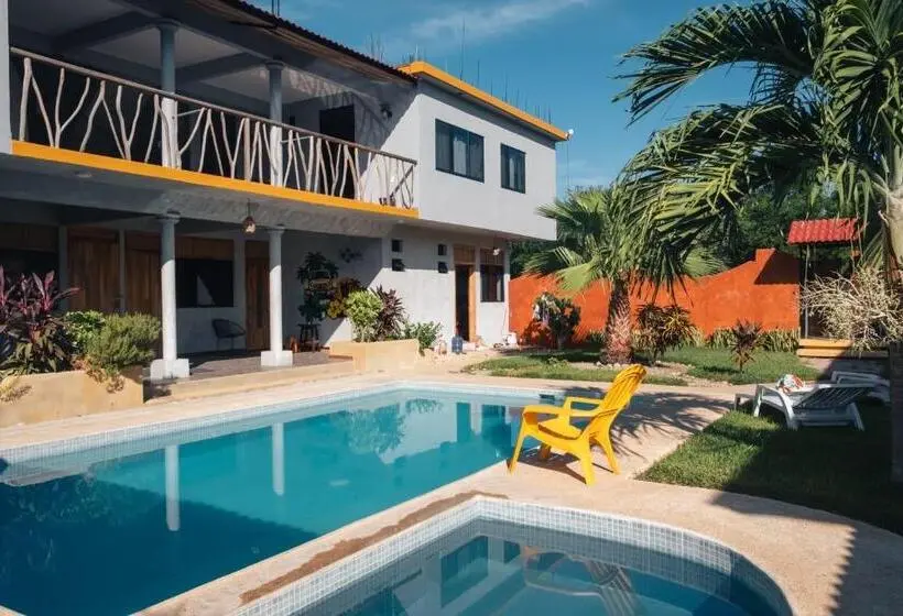 سوئیت با بالکن, Coccoloba Guest House